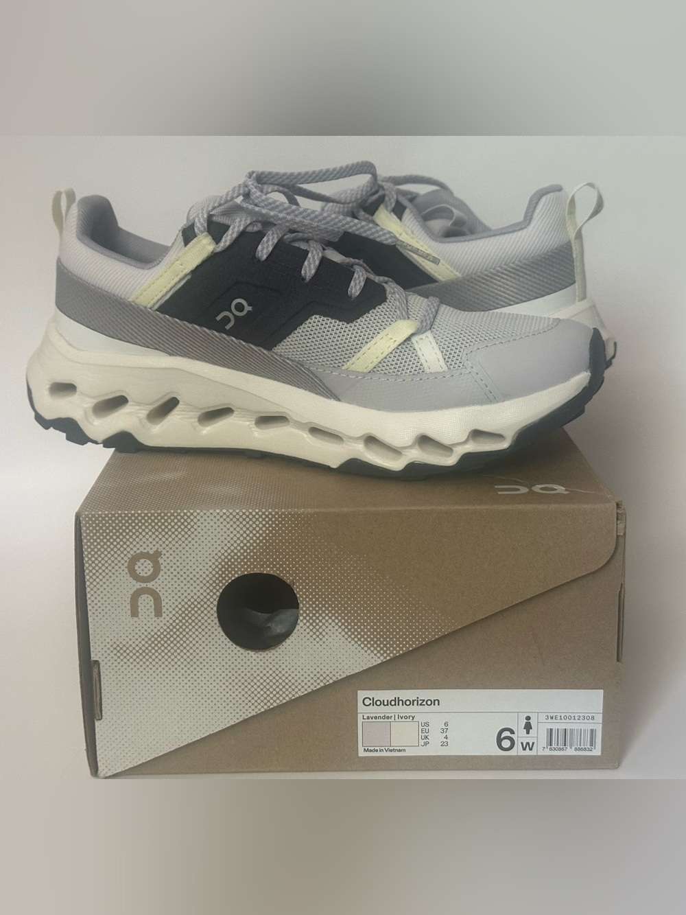 On Running Cloudhorizon Lavender/ivory Hiking Women’s shoes (size 6) - Picture 6 of 6